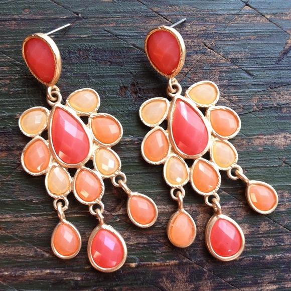NEW Peach Tones Post Chandelier Earrings