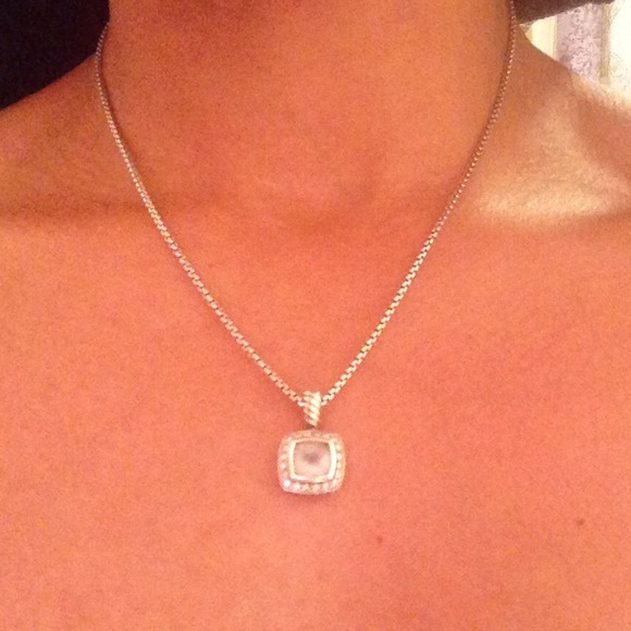 Beautiful David Yurman necklace with receipt!