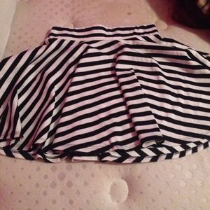 Black and white skater skirt