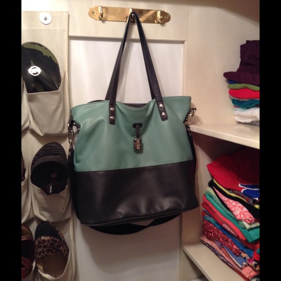 Jessica Simpson handbag