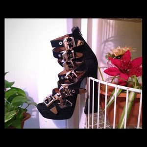 Jeffrey Campbell "Donata" black suede gold sz 5.5