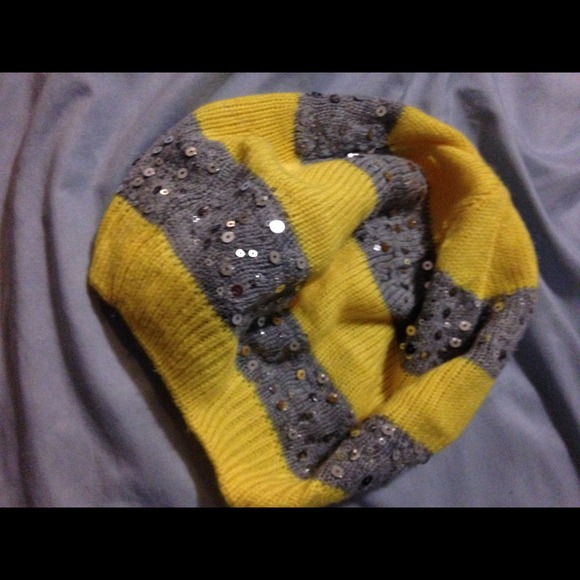 Yellow and gray beanie