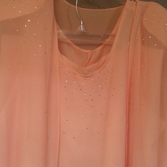 3pc  Peach Outfit - Picture 2 of 2