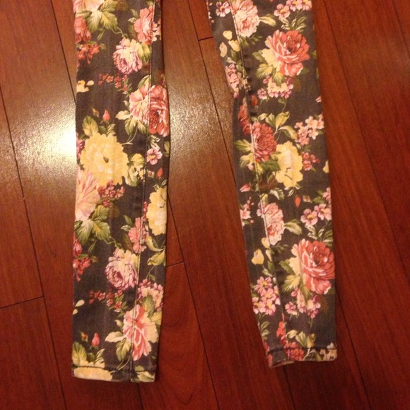 Floral skinny jeans - Picture 3 of 3