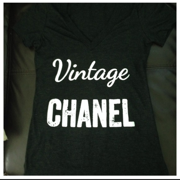 Fashion Tee "Vintage Chanel"