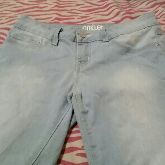 Jeans - Picture 3 of 4