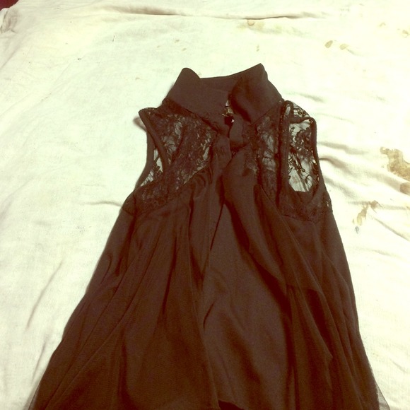 Button up sleeveless top