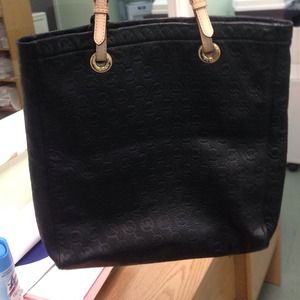NEEDS TO GO! BEAUTIFUL AUTHENTIC MICHAEL KORS TOTE