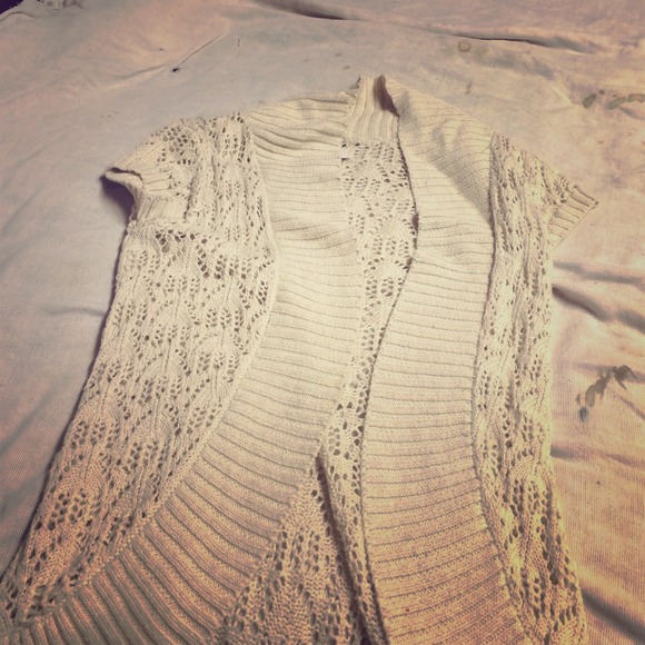 Short sleeve cardigan