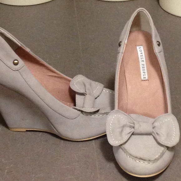 Lovely People grey wedges