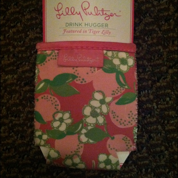 Lilly Pulitzer drink hugger.