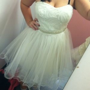 I wore it one time for a few hours. In good shape!