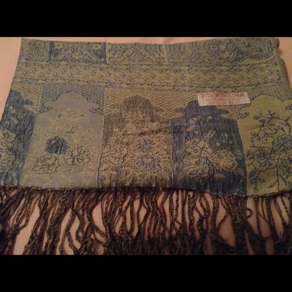 Pashmina Scarf