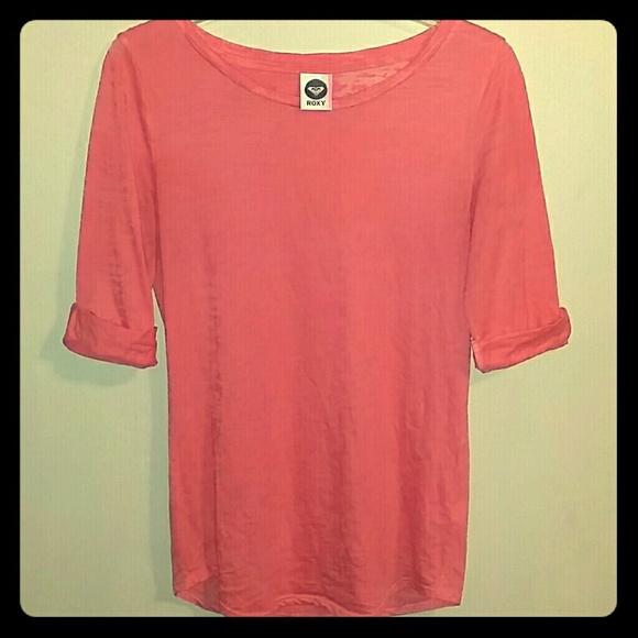 *SOLD* Super cute Roxy shirt