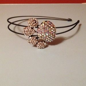 Super Cute Blingy Paw Headband!