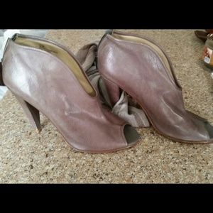 Black Friday Sale Preview international ankle boot