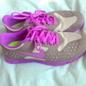 Nike Free 4.0 ✨RELISTED✨
