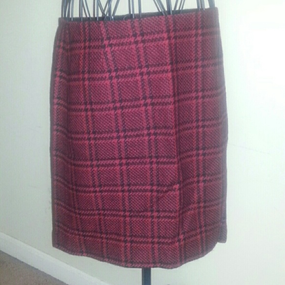 Eddie Bauer houndstooth plaid wool skirt