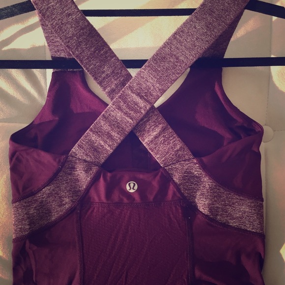 Lululemon crisscross yoga top