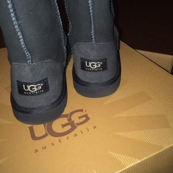 UGG Boots - UGGS FOR SALE! BRAND NEW