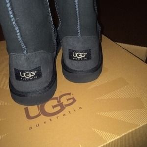 UGGS FOR SALE! BRAND NEW