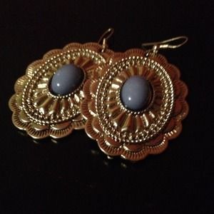 Adorable earrings from Forever 21!