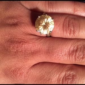 Gold jewel ring