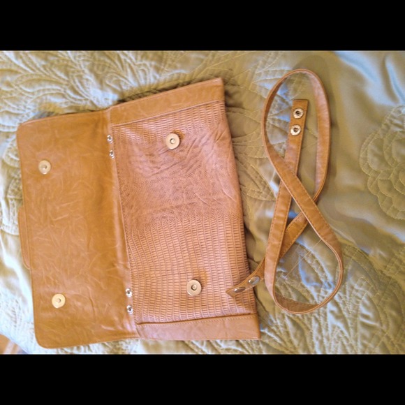 Clutch :) - Picture 3 of 3