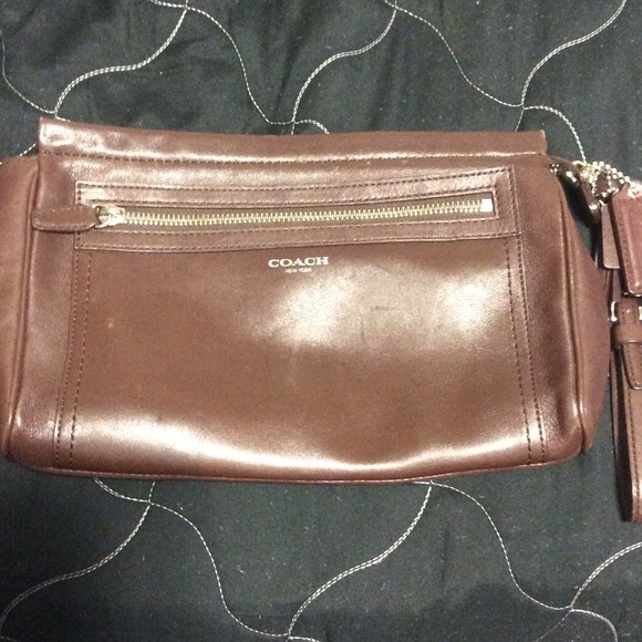 Extra large coach clutch