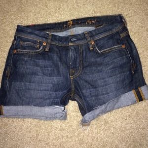 Dark blue cuffed shorts