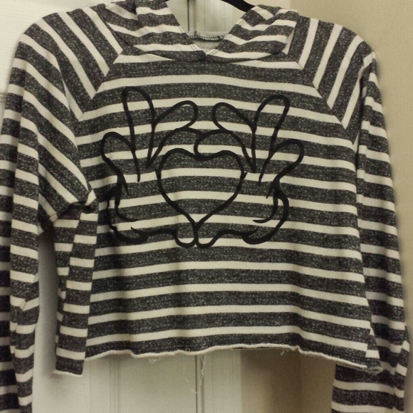 Forever21 Cropped long sleeve Hoodie