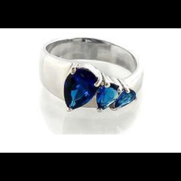 💙Charming Sapphire CZ Ring💙 - Picture 2 of 4