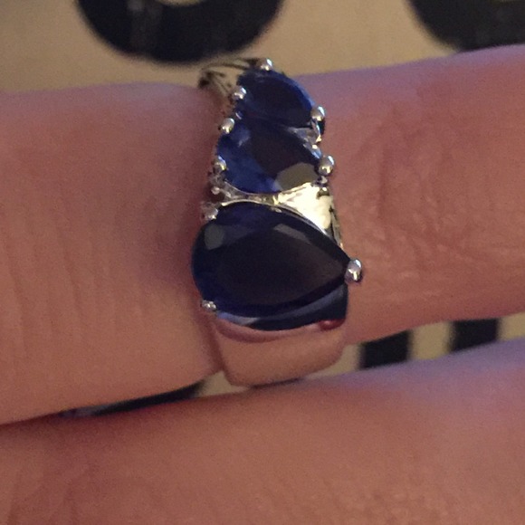 💙Charming Sapphire CZ Ring💙 - Picture 4 of 4