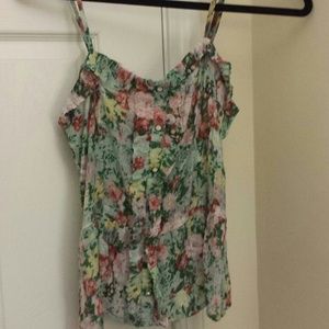 Flowery Cute top with stretchy back