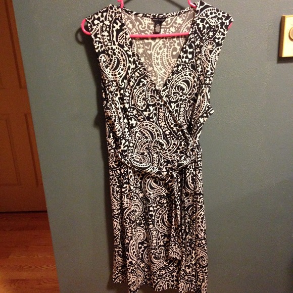 Reduced!! Like new Tommy Hilfiger wrap dress