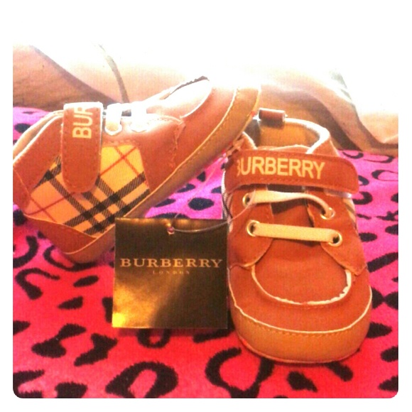 New Infant Burberry Shoes