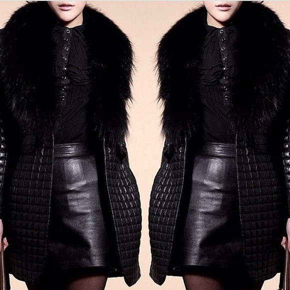 Leather bomber with faux fur collar - Picture 2 of 3