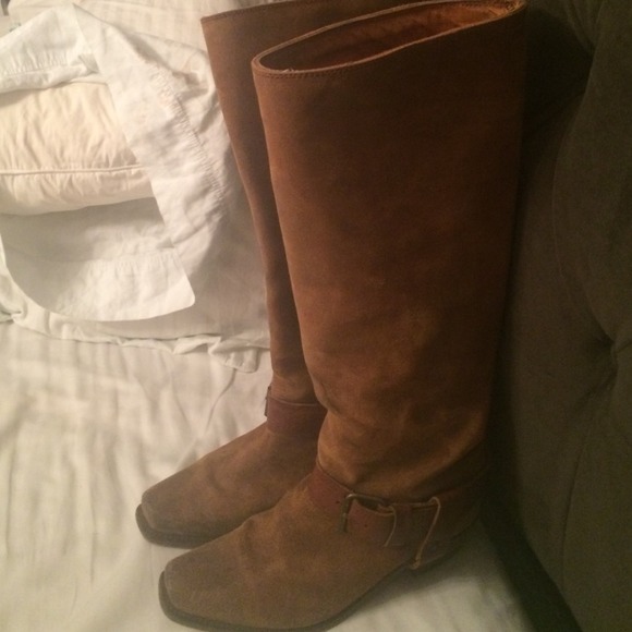 Frye size 8 - Picture 3 of 4