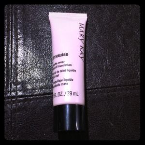 Mary Kay time wise foundation beige 3