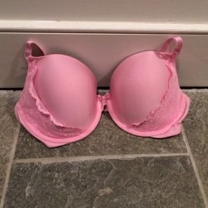 Victoria's Secret 34DD Pink bra