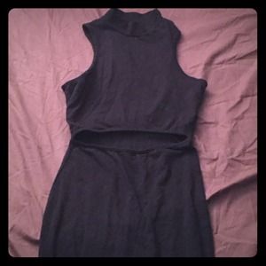 Black sleeveless midi dress