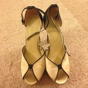 Two toned Nude & Black Platforms