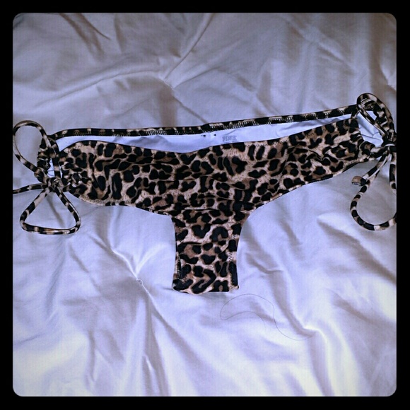 Pink Victoria Secret cheeky bottoms