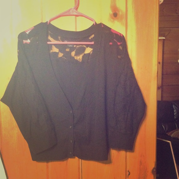 Black cropped cardigan with lace