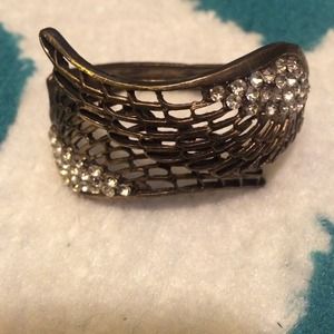 Angel wing with diamonds bracelet