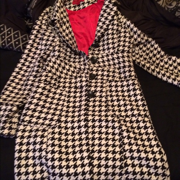 Houndstooth dress coat
