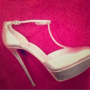 Christian Louboutins 39.5