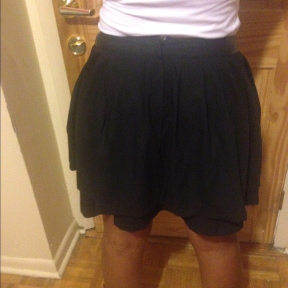 Skater skirt with leather detailing 💜💜 - Picture 2 of 2