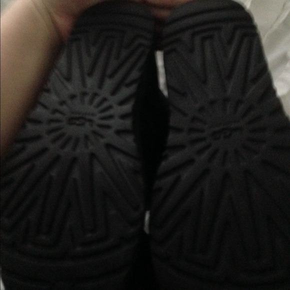 100% authentic black classic tall uggs - Picture 2 of 4