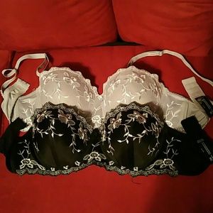 Push-up strapless bras